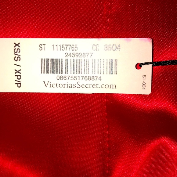 Victoria Secret Robe - Picture 5 of 5